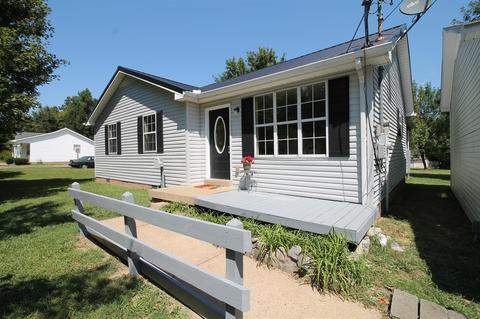 2035 Wolfe Rd, White Bluff, TN 37187 photo 2