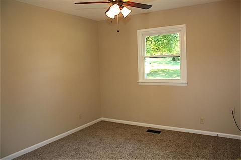 302 Pitt Ln, Springfield, TN 37172 photo 9