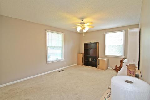 2401 Hickory Dr, Springfield, TN 37172 photo 20