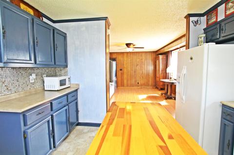 2401 Hickory Dr, Springfield, TN 37172 photo 10
