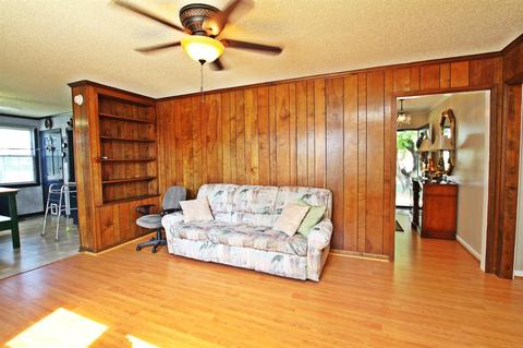 2401 Hickory Dr, Springfield, TN 37172 photo 13