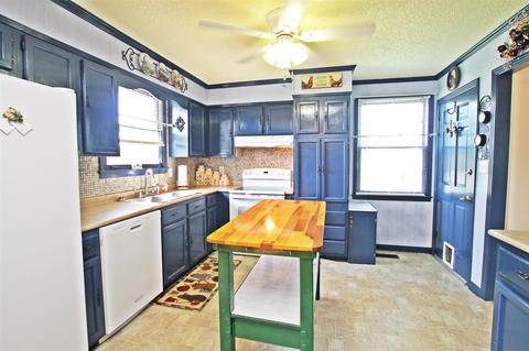 2401 Hickory Dr, Springfield, TN 37172 photo 11
