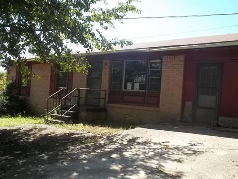 1168 Bledsoe, Pulaski, TN 38478 photo 1