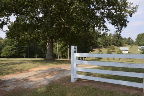 381 Beacon Light Rd, Morrison, TN 37357 photo 2