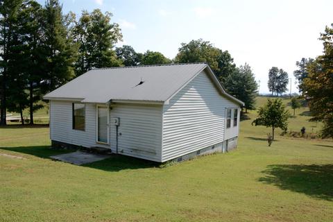 381 Beacon Light Rd, Morrison, TN 37357 photo 4
