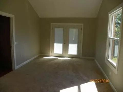 1210 Southwark Dr, Springfield, TN 37172 photo 8