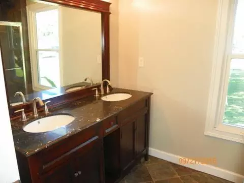 1210 Southwark Dr, Springfield, TN 37172 photo 9