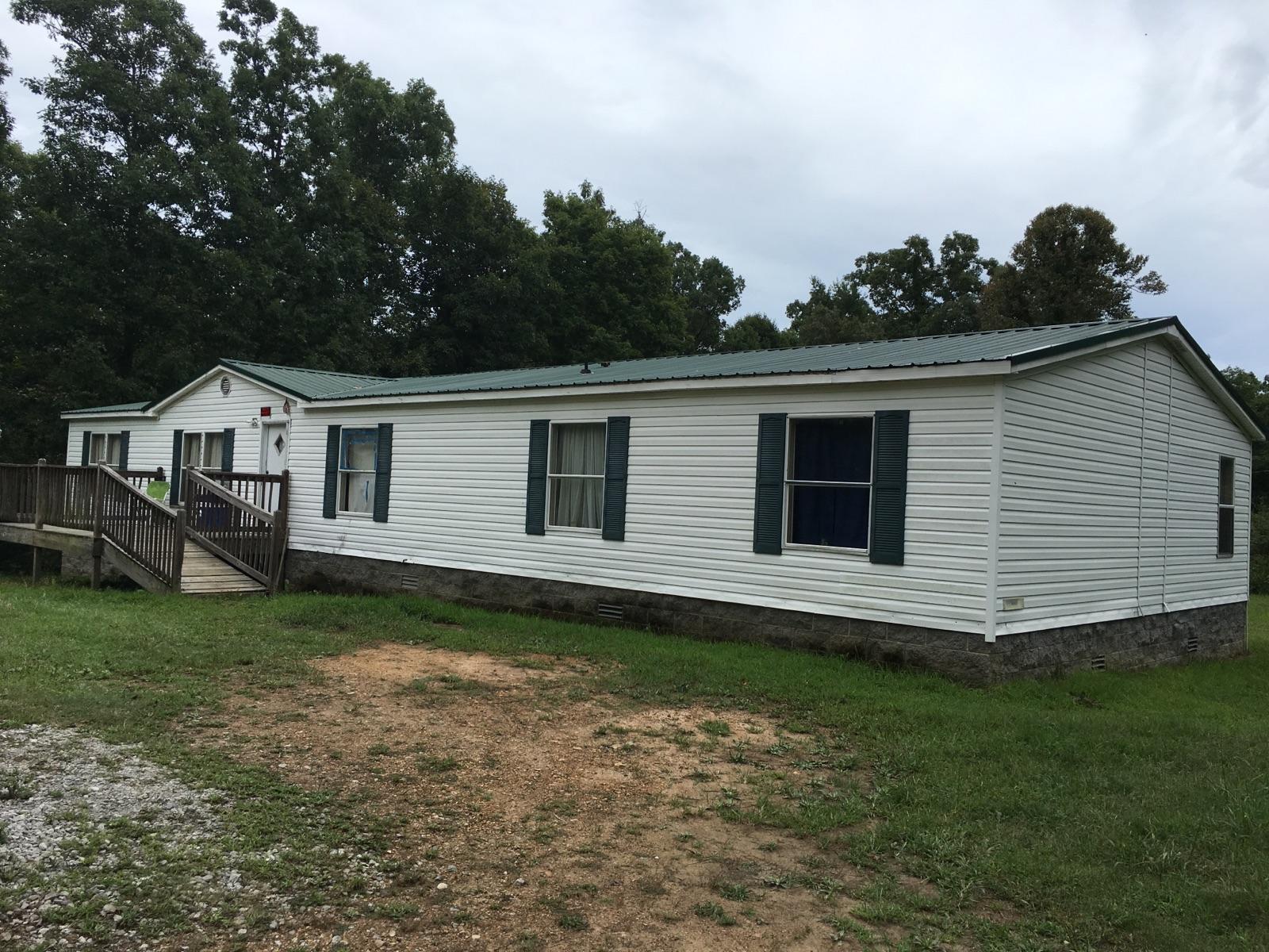 319 Burgess Rd, Dickson, TN 37055 photo 1
