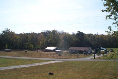3677 Armstrong Rd, Springfield, TN 37172 photo 3