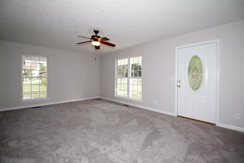 1750 17th Ave E, Springfield, TN 37172 photo 4