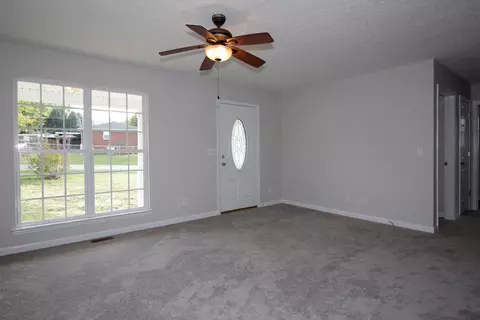 1750 17th Ave E, Springfield, TN 37172 photo 3