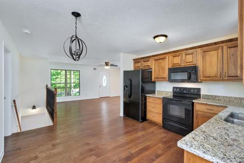 317 Ginger Dr, Dover, TN 37058 photo 5