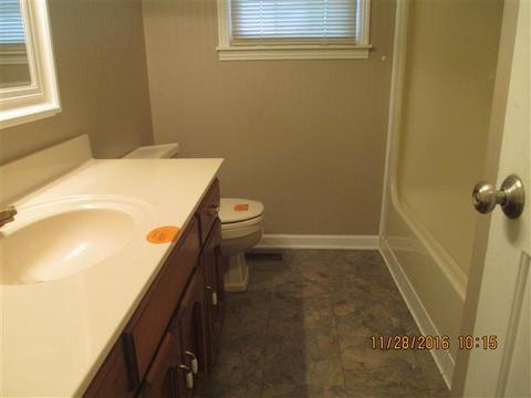 5807 Valley Rd, Springfield, TN 37172 photo 10