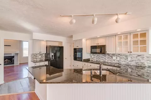 190 Batson Rd, Cunningham, TN 37052 photo 10