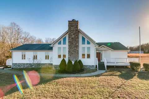 190 Batson Rd, Cunningham, TN 37052 photo 1