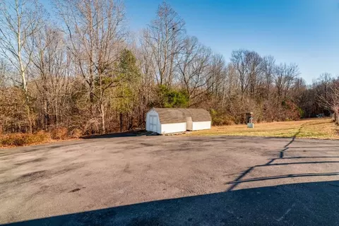 190 Batson Rd, Cunningham, TN 37052 photo 28