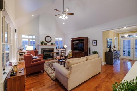 202 Barton Dr, Normandy, TN 37360 photo 11