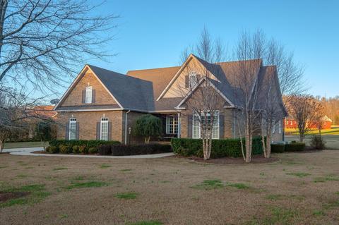202 Barton Dr, Normandy, TN 37360 photo 2