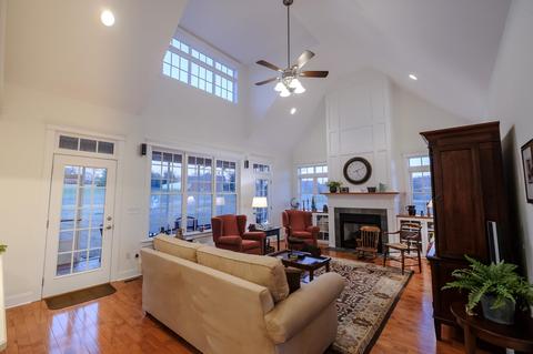 202 Barton Dr, Normandy, TN 37360 photo 10
