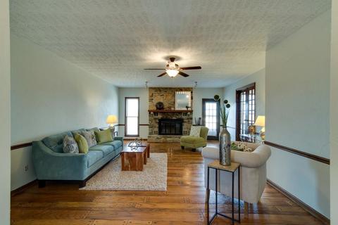 1007 Ridgecrest Dr, Dickson, TN 37055 photo 5