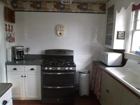 403 W Broad St, Decherd, TN 37324 photo 5