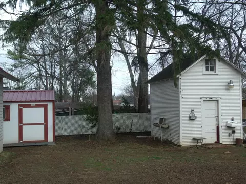 403 W Broad St, Decherd, TN 37324 photo 17