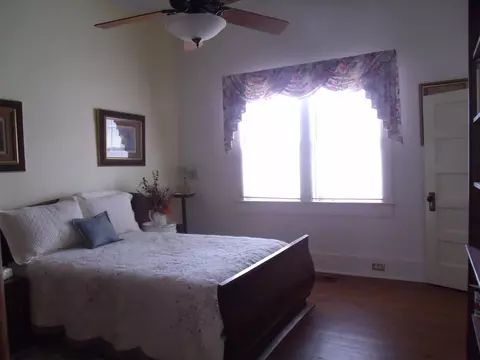 403 W Broad St, Decherd, TN 37324 photo 10