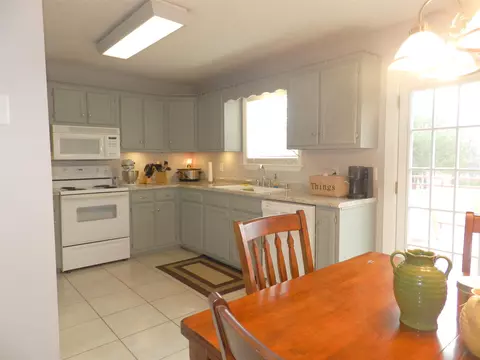 881 Beechcroft Rd, Spring Hill, TN 37174 photo 9