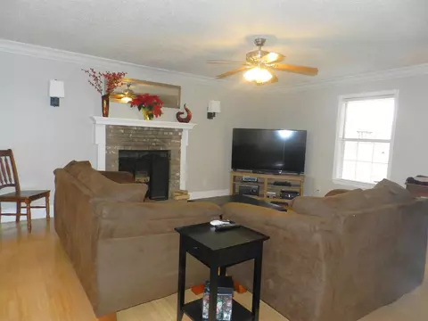 881 Beechcroft Rd, Spring Hill, TN 37174 photo 5