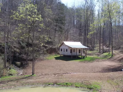 501 Peach Rd, Goodspring, TN 38460 photo 7
