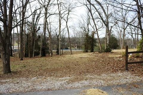 642 E Campbell Rd, Madison, TN 37115 photo 1