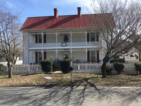 14 Front St, Normandy, TN 37360 photo 1