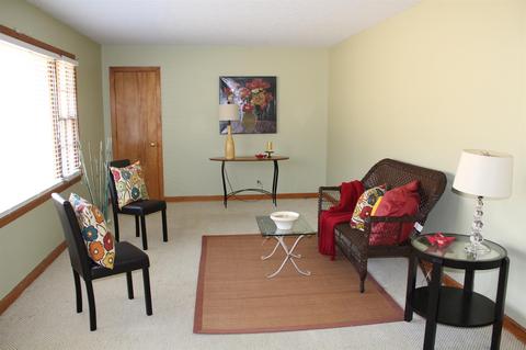 134 S 3rd St, Dickson, TN 37055 photo 8