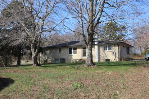 134 S 3rd St, Dickson, TN 37055 photo 3