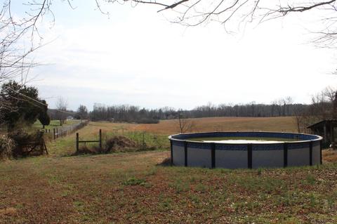 134 S 3rd St, Dickson, TN 37055 photo 5