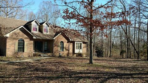 4859 Marion Rd, Cunningham, TN 37052 photo 1