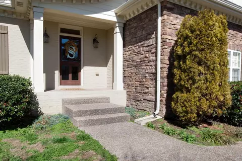 2002 Bathurst Ct, Spring Hill, TN 37174 photo 2