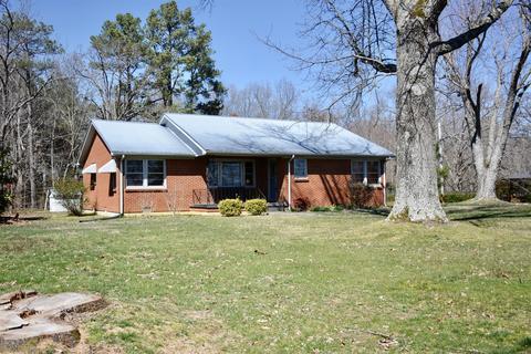 451 E Maple St, Morrison, TN 37357 photo 3