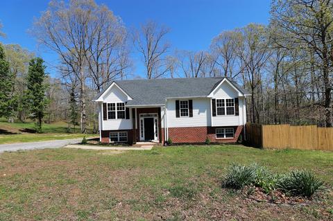 1052 Twin Pine Rd, Dickson, TN 37055 photo 1