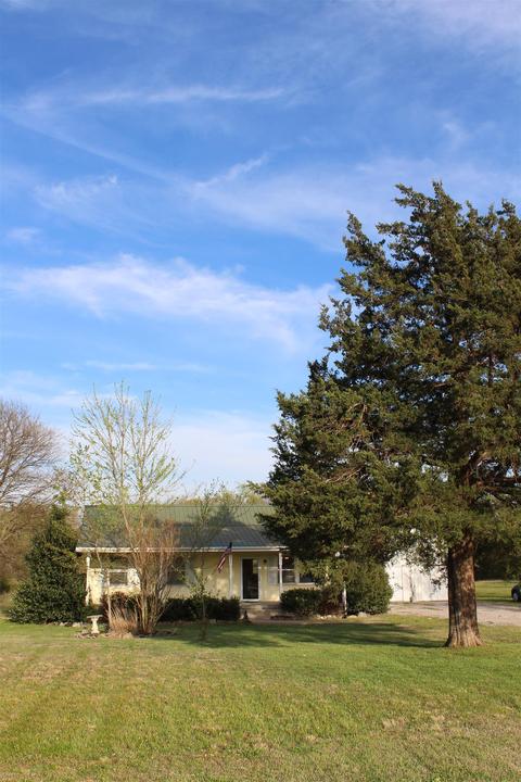 1601 Weeks Rd, Murfreesboro, TN 37127 photo 2