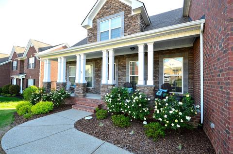 1008 Kyle Ln, Spring Hill, TN 37174 photo 2