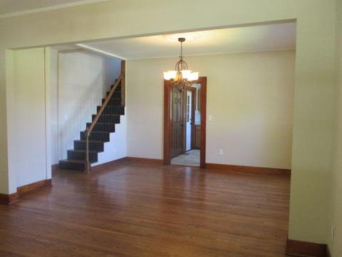 114 E Main St, Loretto, TN 38469 photo 9