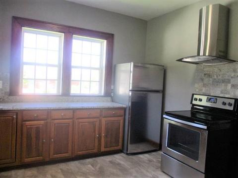 114 E Main St, Loretto, TN 38469 photo 11