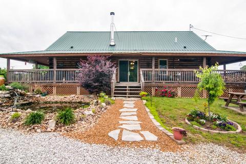210 Branson Dr, Dickson, TN 37055 photo 1