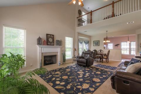 2004 Greg Ct, Spring Hill, TN 37174 photo 2