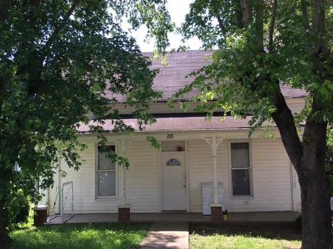 115 N Walnut St, Springfield, TN 37172 photo 1