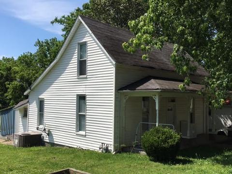 115 N Walnut St, Springfield, TN 37172 photo 2