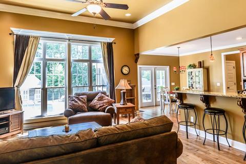396 Countryside Dr, Loretto, TN 38469 photo 3