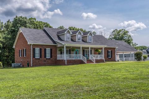 1017 Potter Rd, Dickson, TN 37055 photo 3