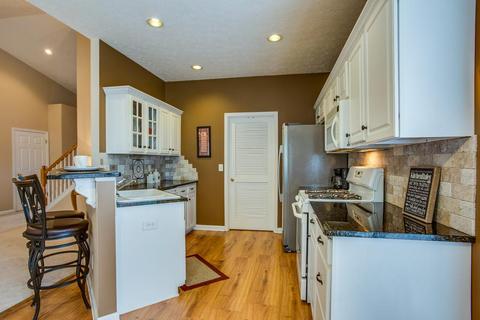 1302 Carmack Ct, Spring Hill, TN 37174 photo 4